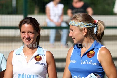 Paula y Carol en la final